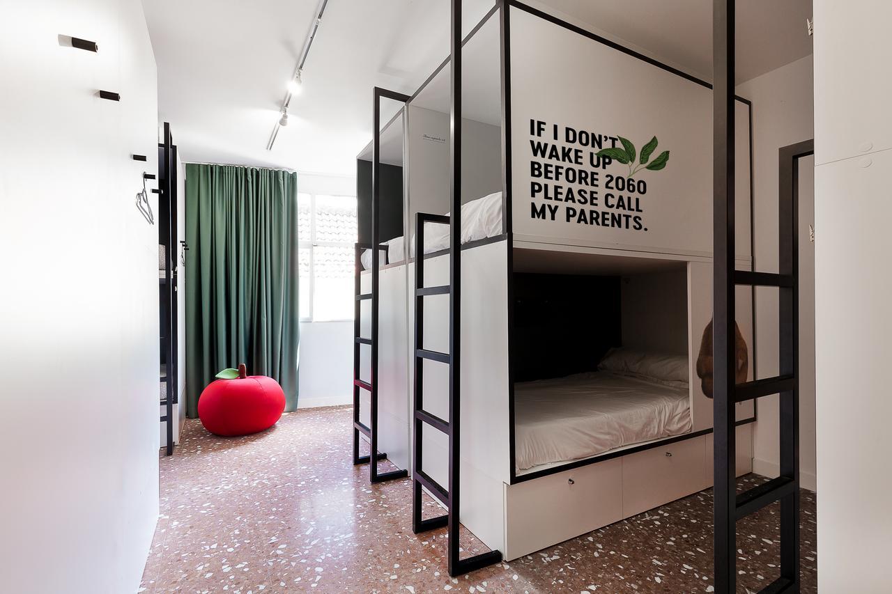 Bett im gemischten Schlafsaal für 12 Personen mit Gemeinschaftsbad